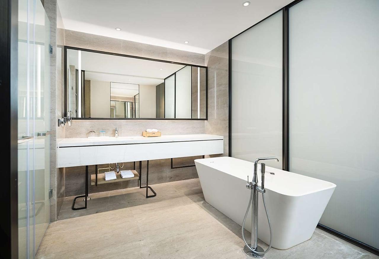 Radisson Blu Hangzhou Xintiandi ภายนอก รูปภาพ